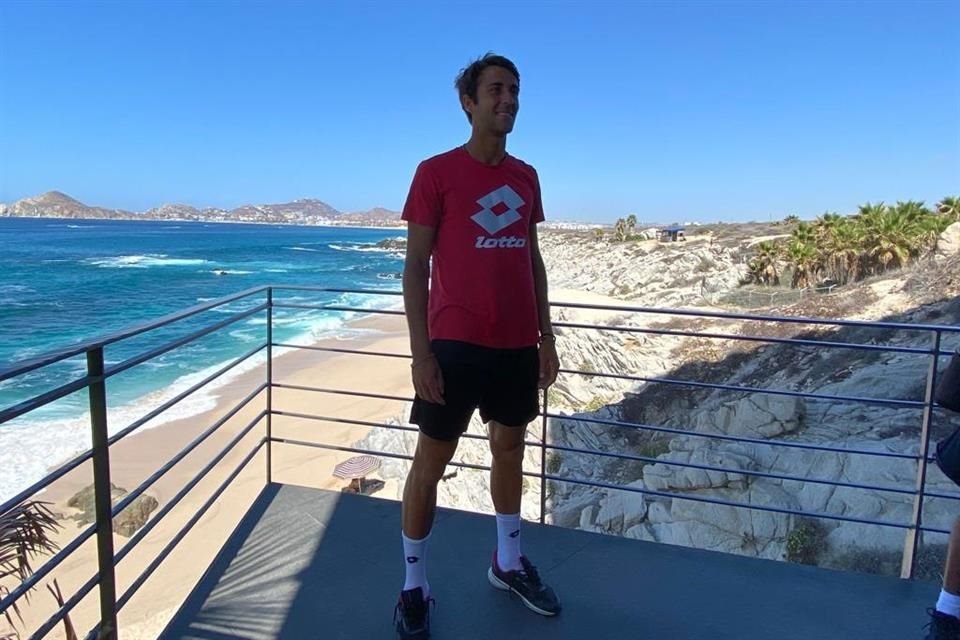 Tomás Etcheverry disfruta su participación en el Abierto de Los Cabos.