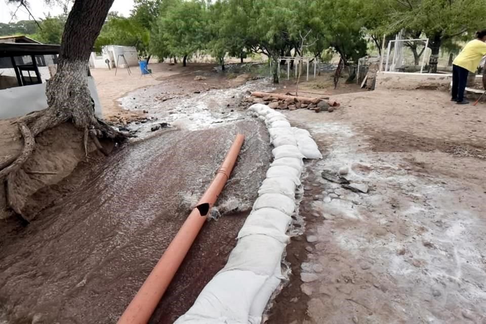 La extracción de agua aumentó, aunque aún se desconoce cuál es el nivel del líquido dentro de la mina.