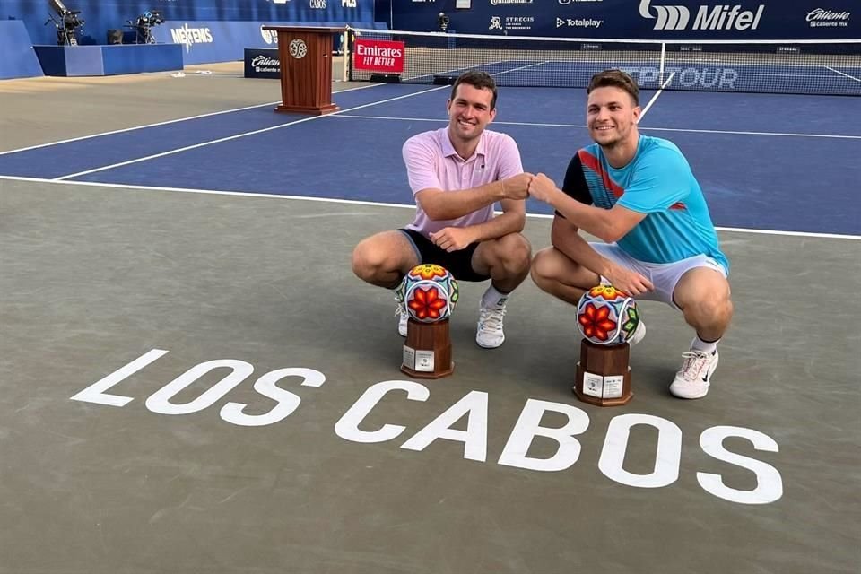 La pareja campeona en Los Cabos.