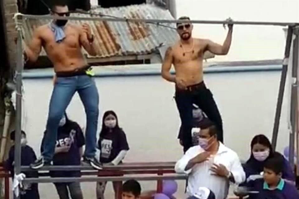 Rubicel Velázquez, candidato del PES a Presidencia municipal de Tetela del Volcán, Morelos, festejó el Día de las Madres con strippers.