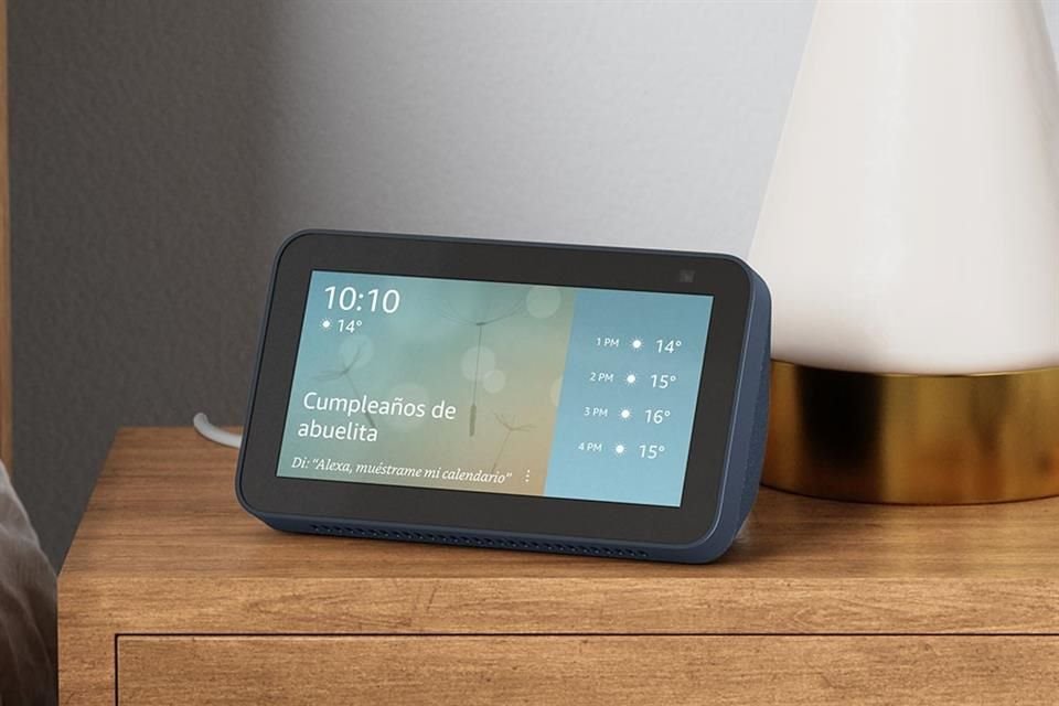 La nueva Echo Show 5 estará disponible en colores negro, blanco y azul, para adaptarse a más espacios.