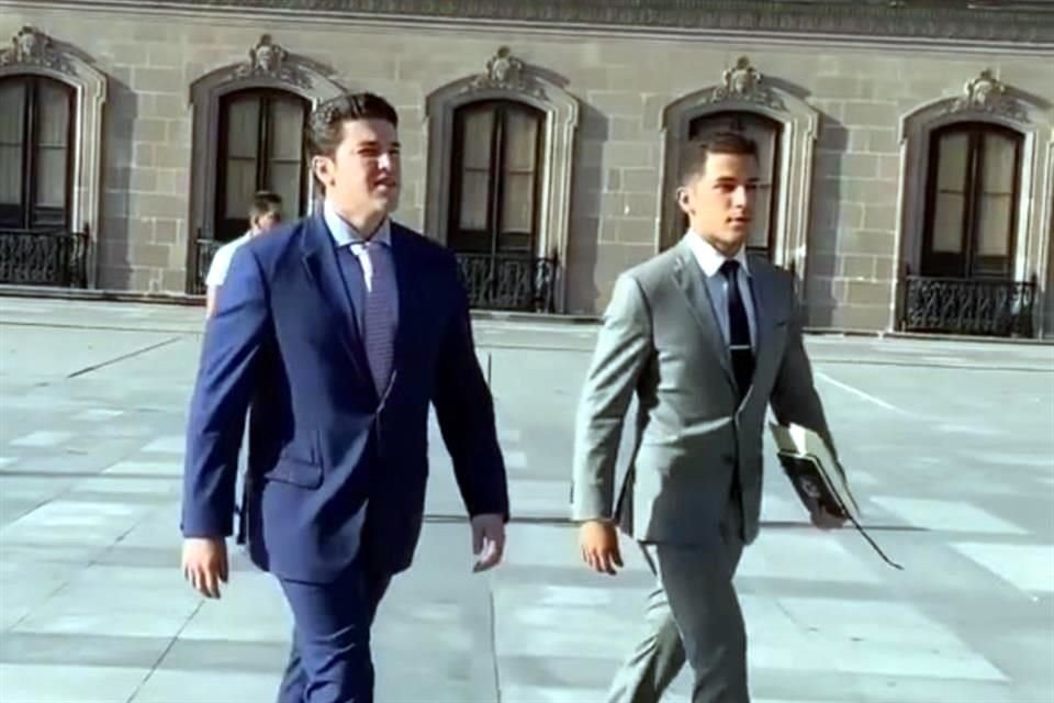 En la Explanada Cultural previo a la presentación del nuevo portal de transparencia en el LabNL (miércoles 10 de agosto)<br>
