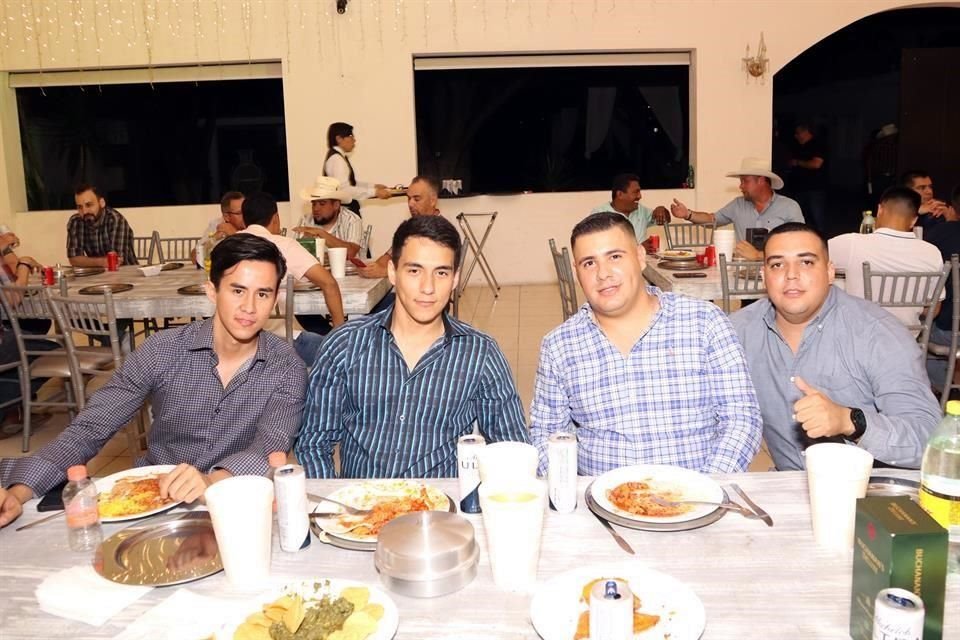 Emilio Pérez, Humberto Pérez, Luis Córdova y Edgar Díaz