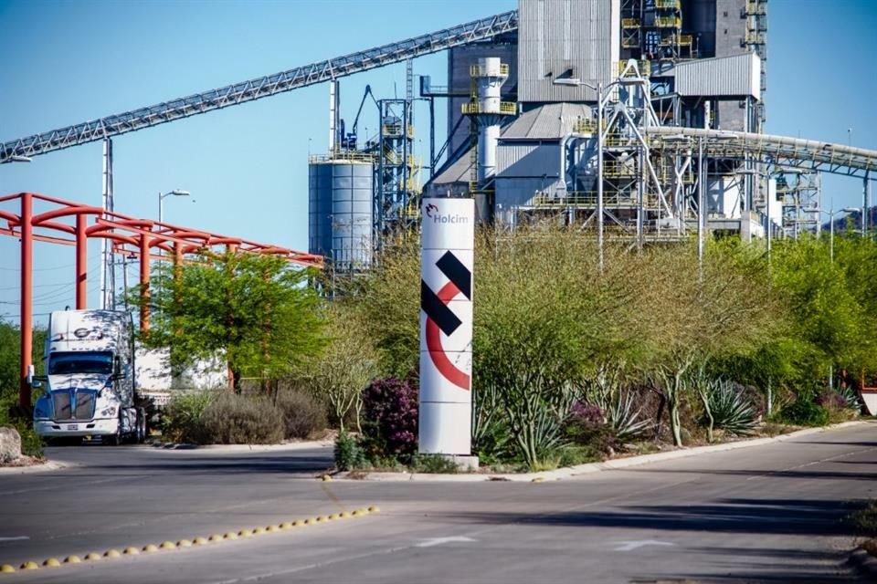 Planta de Holcim México en Hermosillo.