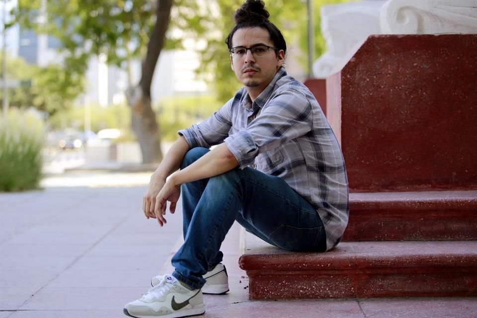 José Pablo Acevedo González es el director de 'Glosa de mi Tierra', corto que se estrena mañana en el FIC Monterrey.
