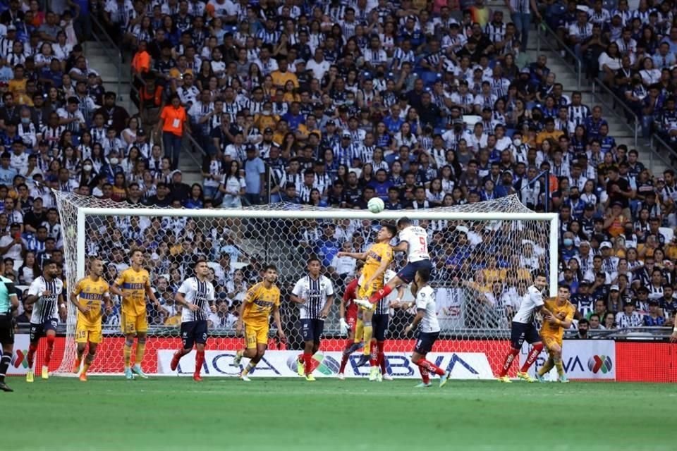 Observa las imágenes del segundo tiempo en el 0-0 del Clásico Regio.