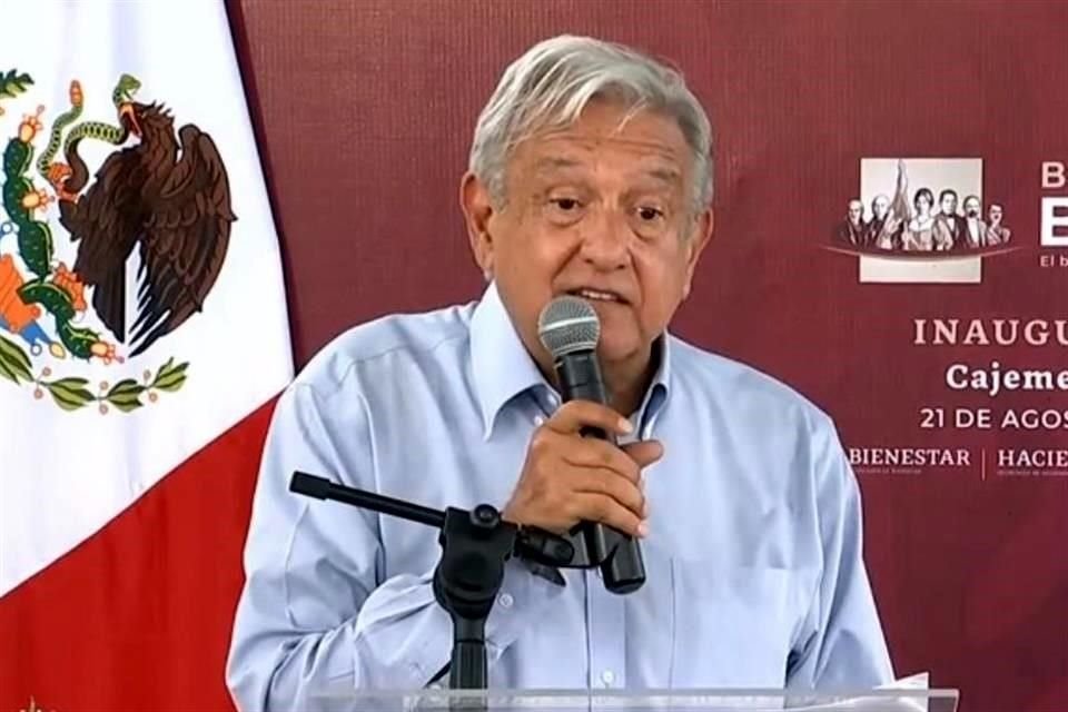 AMLO anunció la creación de otra empresa militar de la Marina, a la que entregarán los aeropuertos de Ciudad Obregón y Guaymas.