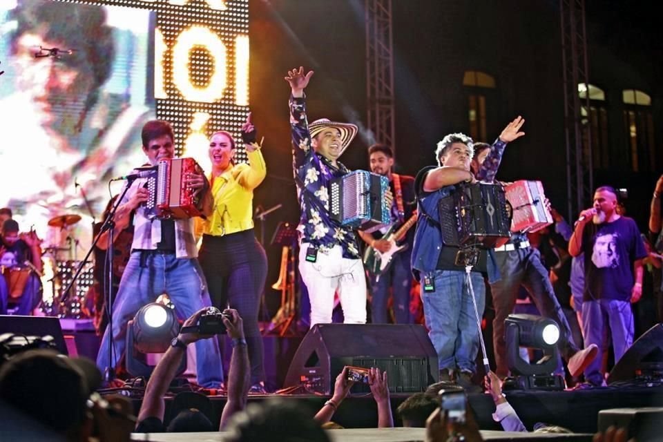 'Un grito hasta el cielo para mi hermano Celso Piña, nos está viendo muchachos, y está muy alegre', expresó Rubén, líder de La Ronda.