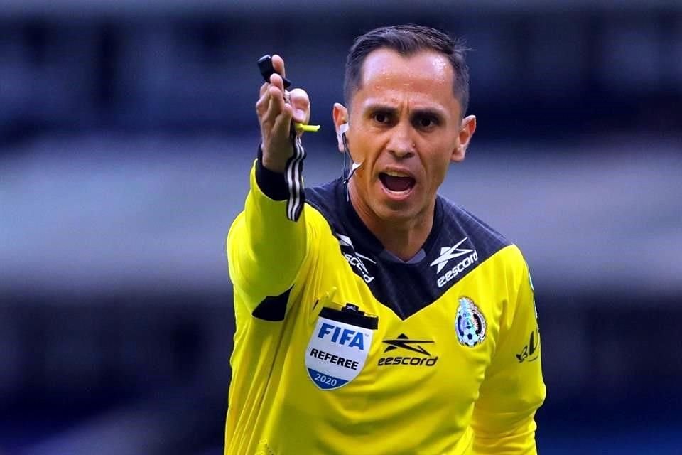 Luis Enrique Santander será el árbitro central en el partido Guadalajara-Rayados, en el Estadio de las Chivas, donde no pita desde el juego de vuelta de la Final del Torneo Clausura 2017.