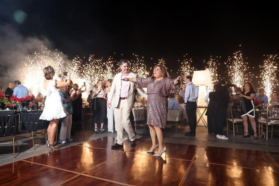 Saul Sifuentes Palacios y Liliana Elizalde Chalita de Sifuentes