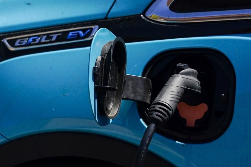 La mayor demanda por autos eléctricos aumentó en 300 por ciento el precio internacional del litio.