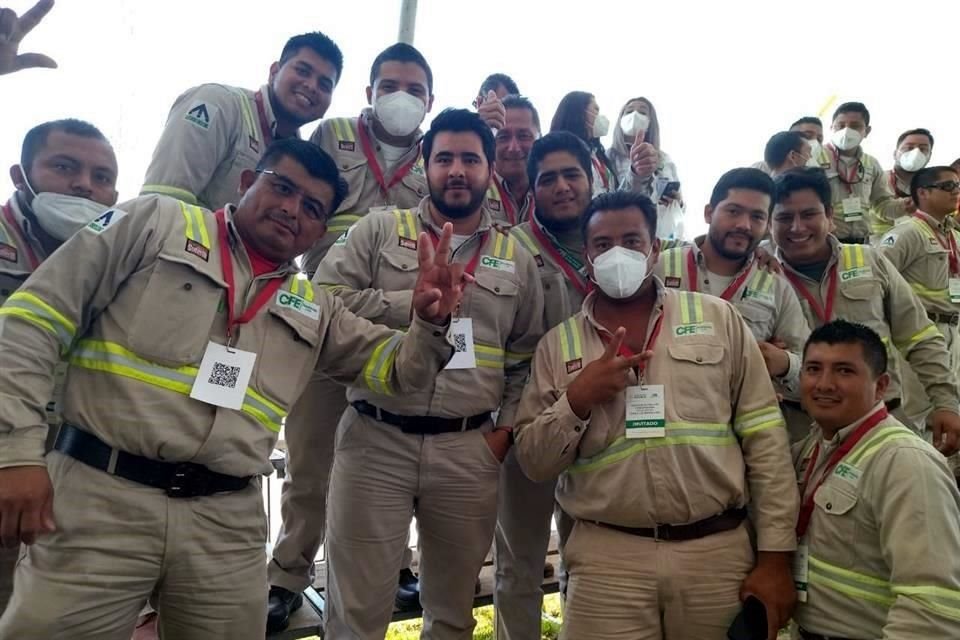Trabajadores de la CFE en Chiapas tuvieron un encuentro con el Presidente López Obrador.