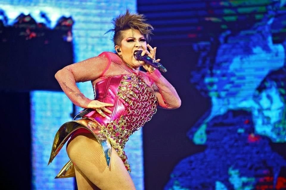 'La Reina del Rock' hizo vibrar a los regios con su presentación en la Arena Monterrey.