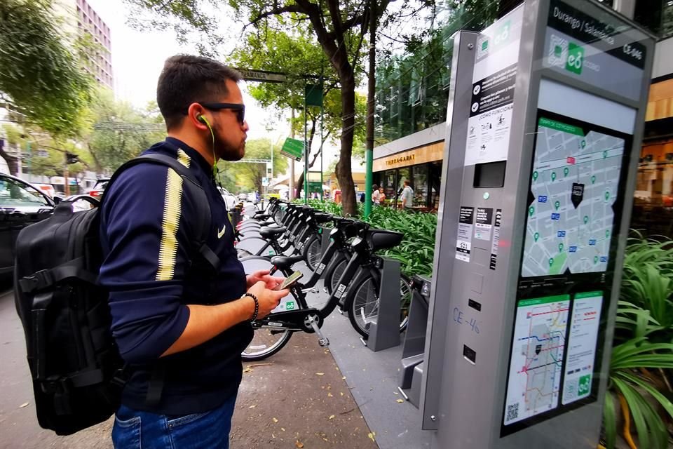 Ecobici anunció que la renovación de las estaciones fue suspendida por la escasez mundial de chips.