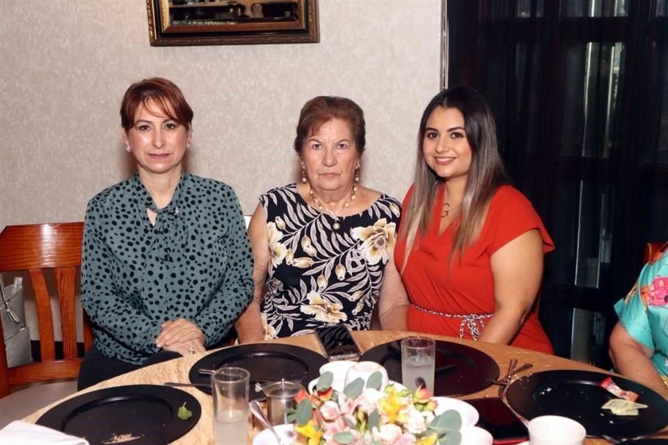 Martha Laura Salinas, Alicia Garza y Grace Trejo