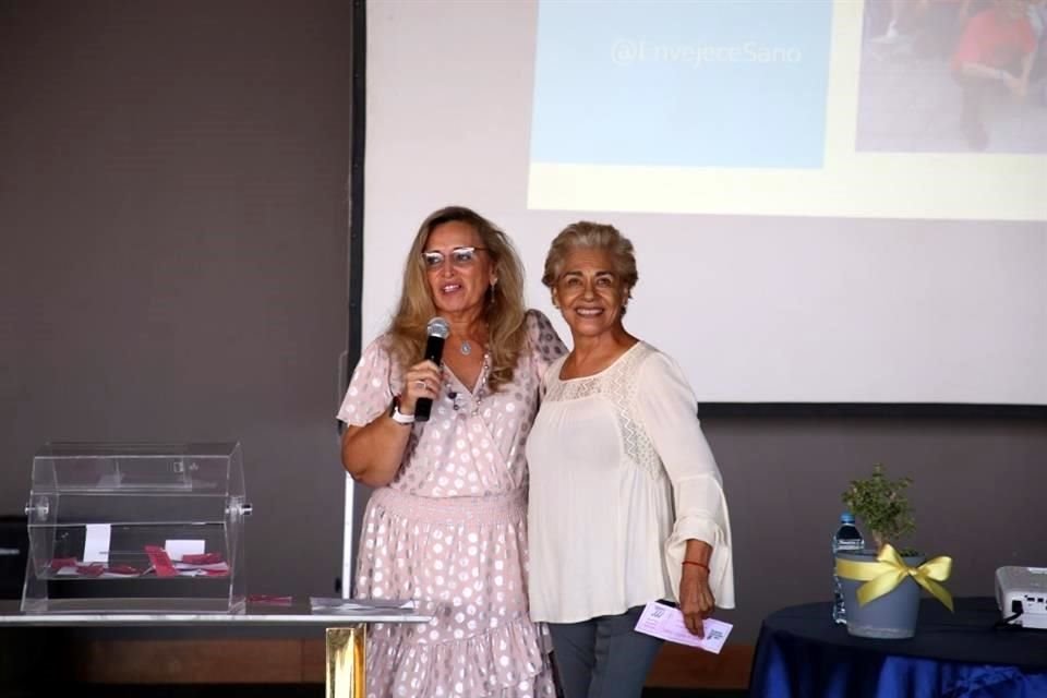 Lorena Villarreal y Charo de Sánchez