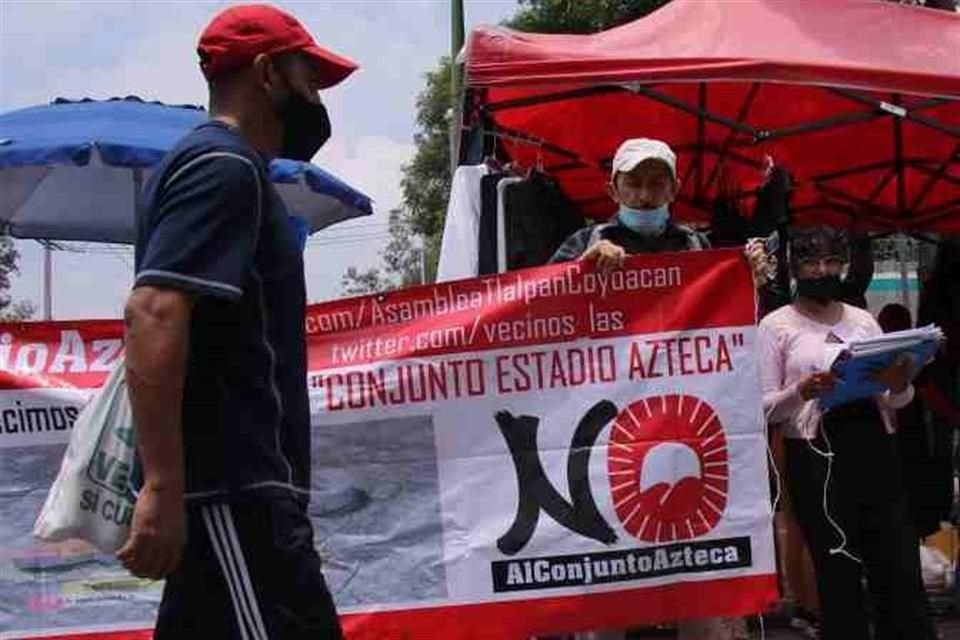 'Rechazamos la consulta de grandes construcciones que sólo busca un sí para avalar medidas de mitigación', subrayó el habitante Francisco Cerezo.