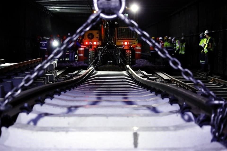 Claudia Sheinbaum anunció que la obra de rehabilitación de la Línea 1 del Metro tiene un avance de 15 por ciento y finalizará en 2023.