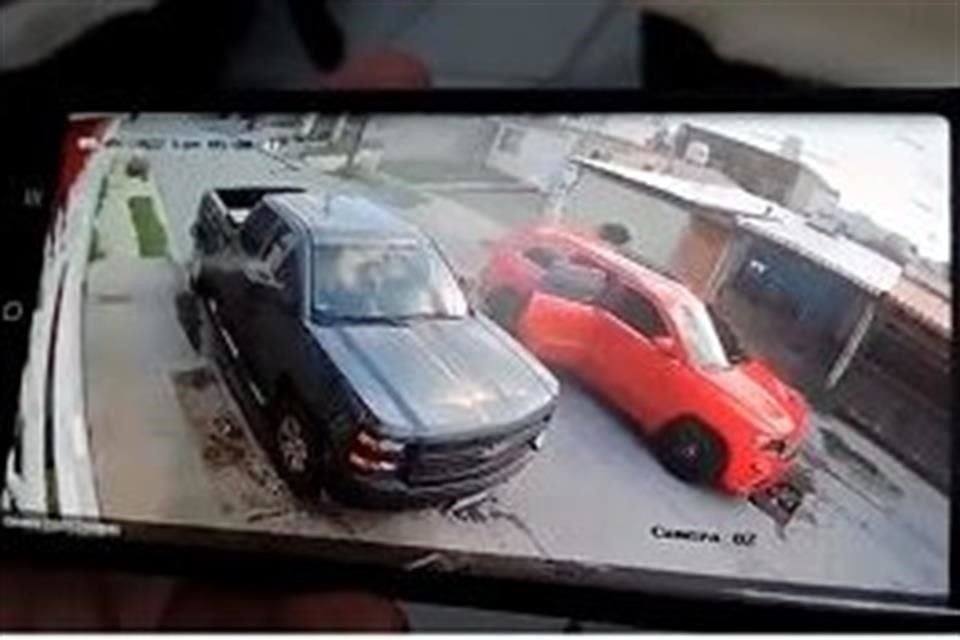 El ataque armado fue registrado por cámaras de seguridad ubicadas en Chihuahua capital.