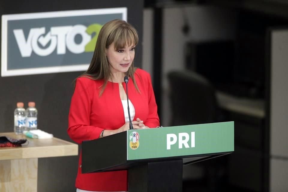 Como parte de sus propuestas, Silvia Martínez planteó optimizar el sistema de semaforización para evitar la contaminación y los tiempos muertos.