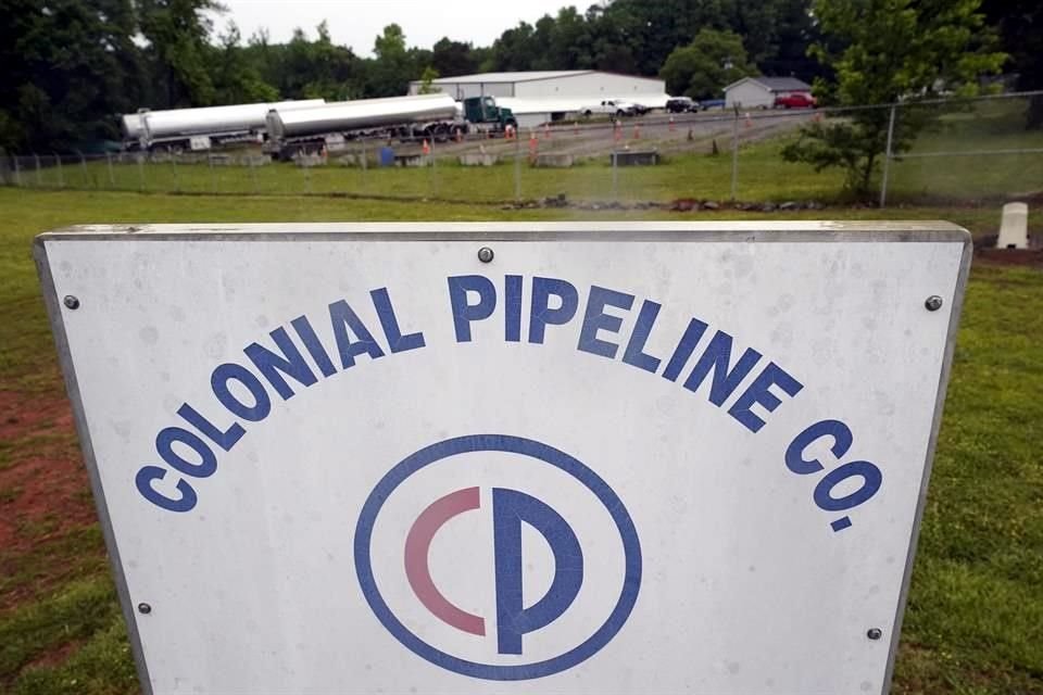 El ataque a Colonial Pipeline obligó a la empresa a interrumpir sus operaciones la semana pasada, provocando escasez de combustible en EU.