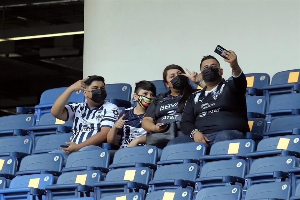 Quienes acudan al Estadio BBVA con playera de Rayadas o Rayados, ingresarán gratis al Clásico Regio Femenil.