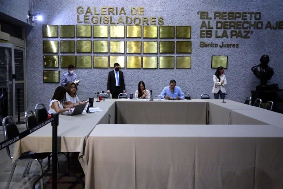 Advierten que PRI y PAN están preparando el camino para que, ya con un Comité a modo, puedan designar dentro de 2 años -cuando acaban sus periodos de 6 años- o antes a los relevos de los 3 Fiscales.