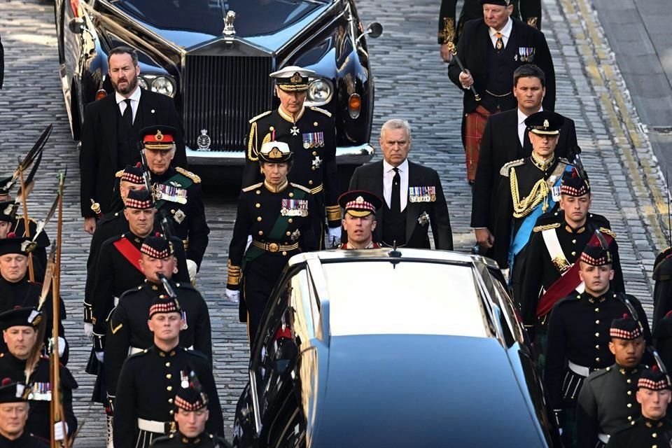 Estas estampas son muestra de los que se vivirá en Londres, en próximos días.