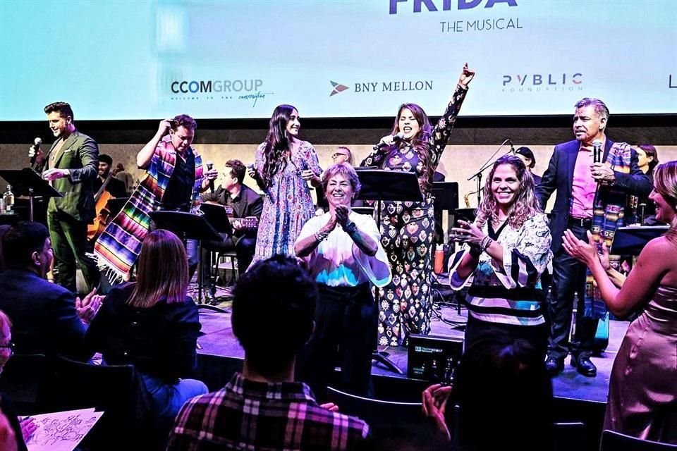 Mara Romero, sobrina de Frida, y su nieta Mara de Anda estuvieron en el concierto que se ofreció en el Lincoln Center, de Nueva York.