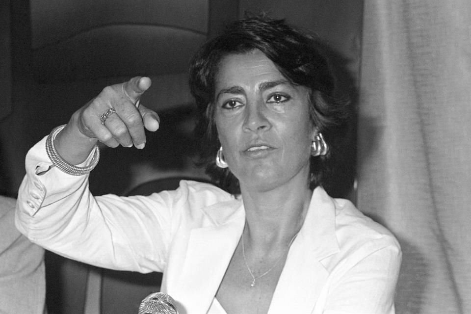 La actriz Irene Papas, conocida por su participación en películas como 'Zorba, el Griego' y 'Los Cañones de Navarone', murió a los 96 años.
