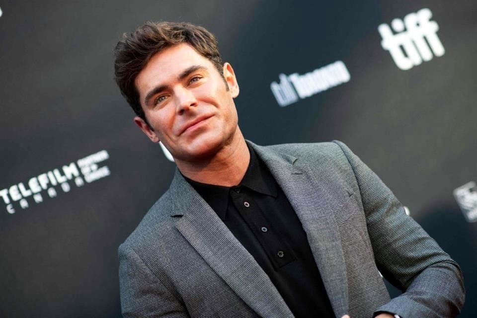 Zac Efron reapareció para comentar que debido a una caída su cara se desfiguró y tuvo que recurrir a una cirugía estética.