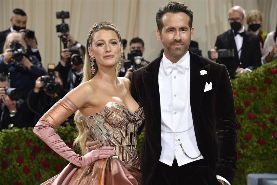 Durante la Cumbre Anual de Mujeres Forbes, Blake Lively, esposa de Ryan Reynolds, dio a conocer que estaba esperando a su cuarto hijo.