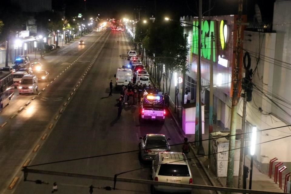 Un hombre fue atacado a quemarropa la noche de este jueves en la Alcaldía Iztapalapa.