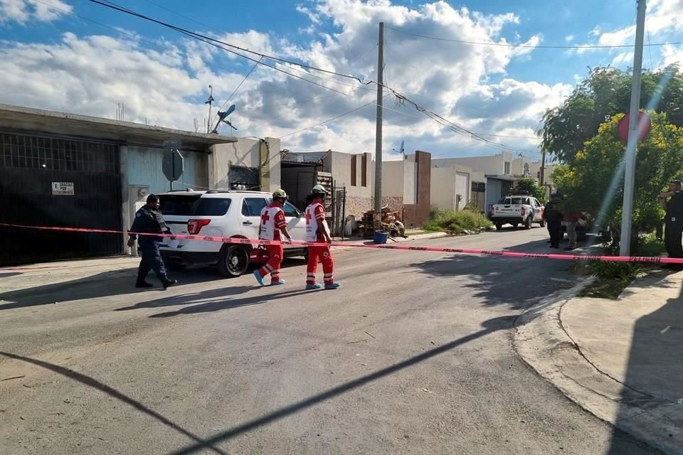 En la Colonia Laderas de San Miguel, los sicarios irrumpieron en una casa y asesinaron a dos hombres. 