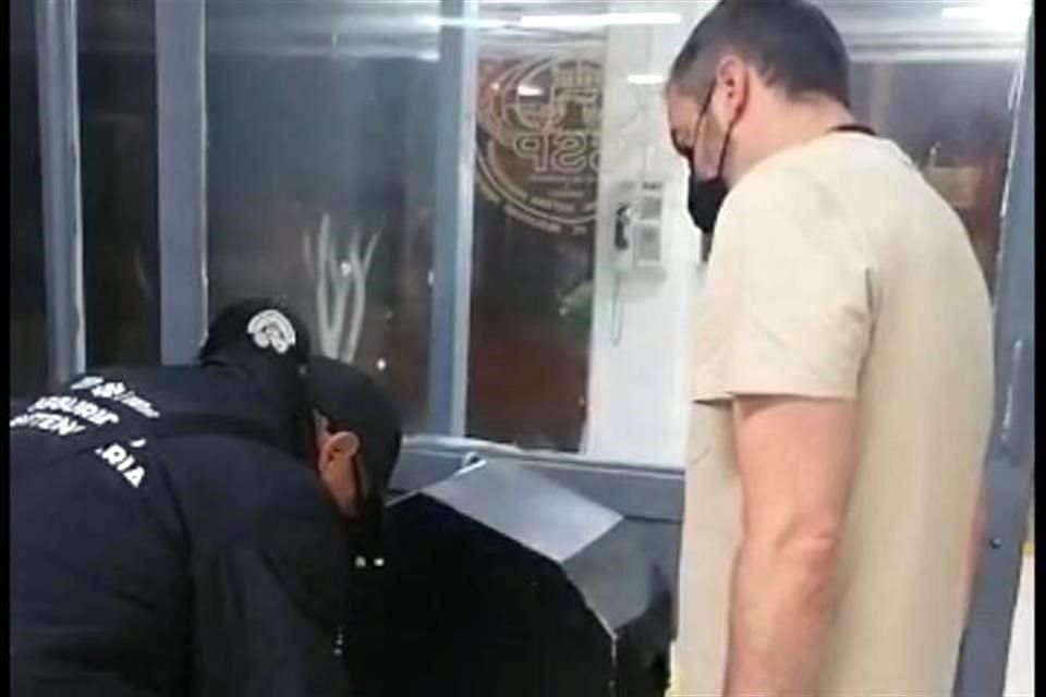 Después de un año con cinco meses y tres días, el ex senador Jorge Luis Lavalle Maury finalmente abandonó en libertad provisional el Reclusorio Norte.