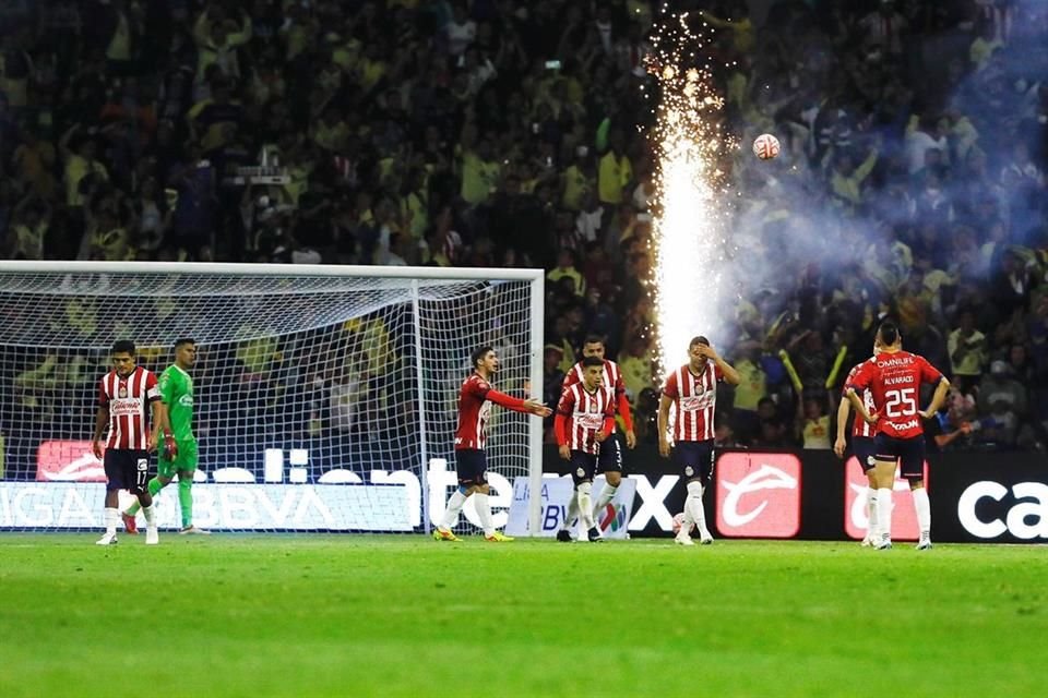 Las Chivas no pudieron empatar el encuentro.