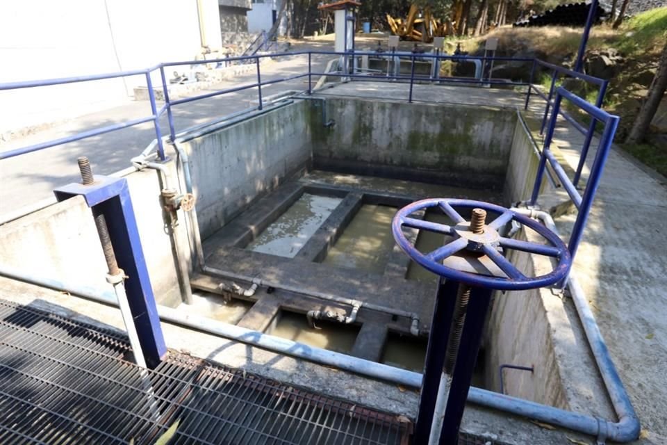 Algunas de las plantas tratadoras de agua ni siquiera tienen ya partes esenciales para el saneamiento.