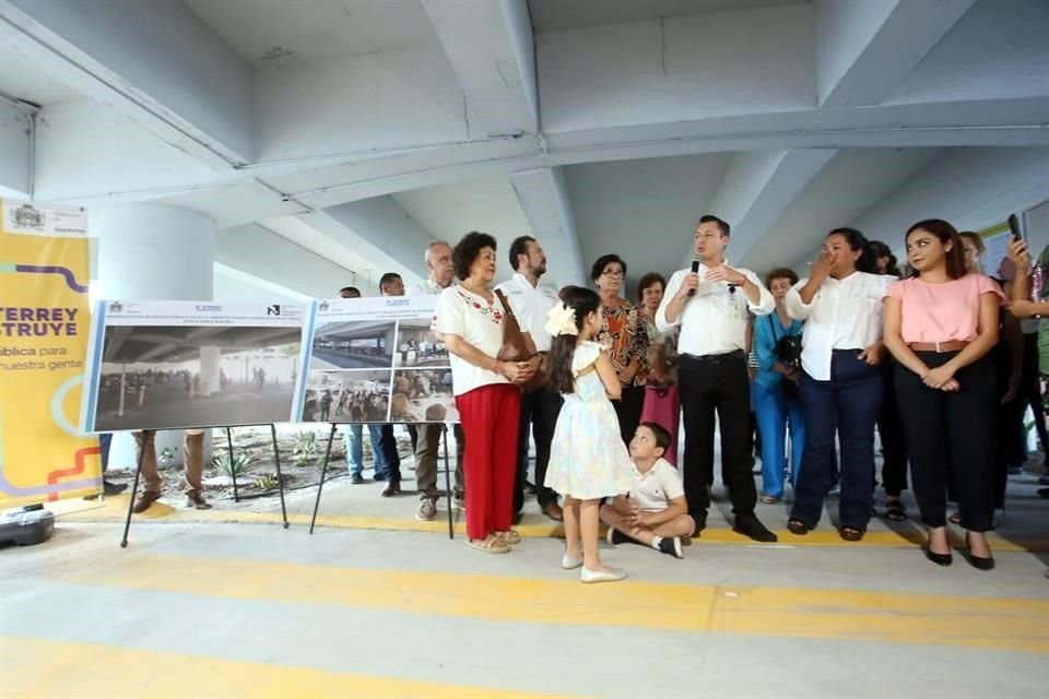 Durante la inauguración, los vecinos dividieron opiniones.