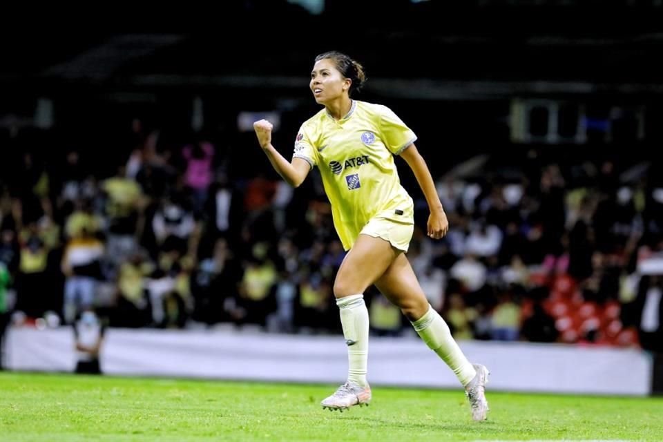 Rayadas logró su séptimo triunfo consecutivo en el torneo al vencer el lunes 2-1 al América Femenil en el Azteca, con goles de Aylin Aviléz y Christina Burkenroad.