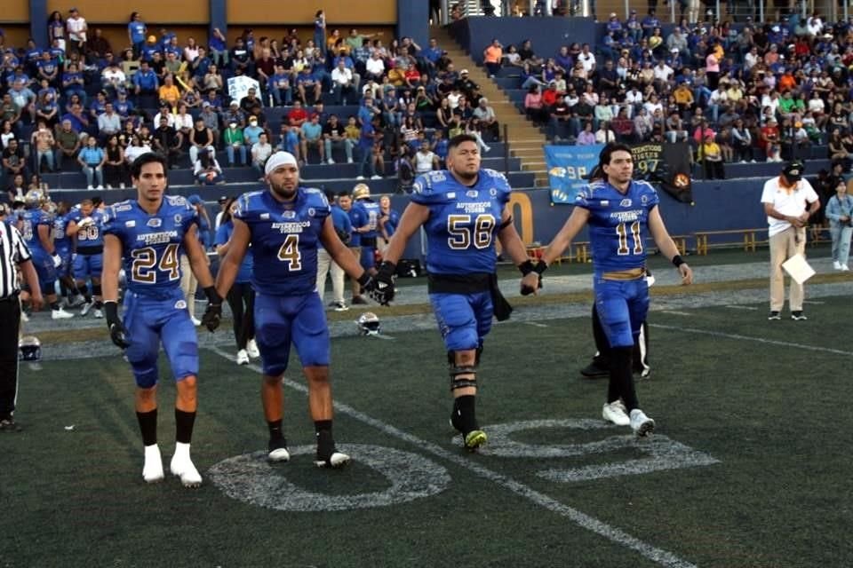 Los capitanes de los Auténticos Tigres