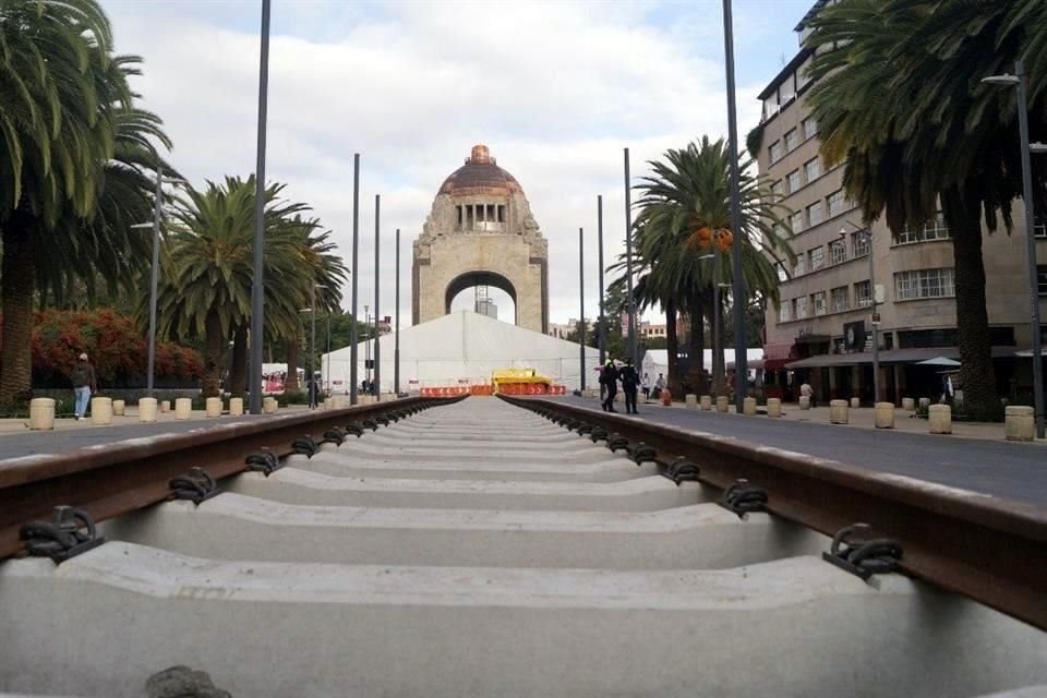 'Estos trenes están conformados por nueve vagones, pero por temas de espacio solo estamos instalando las dos cabinas y un vagón para que la gente lo conozca', explicó el director del Metro.
