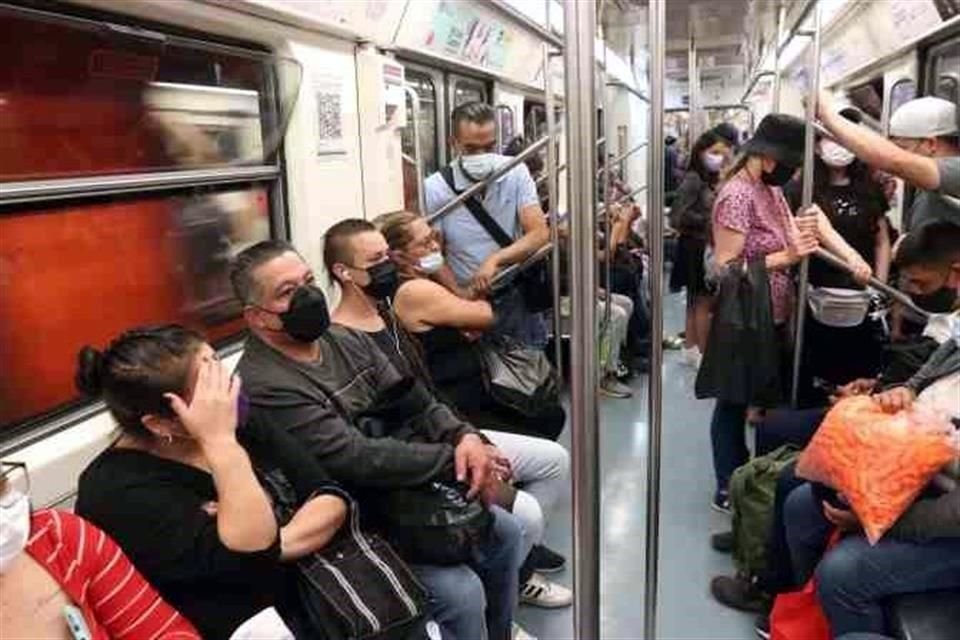 'El cumplimiento del cubrebocas en el Metro es absoluto por parte de nuestros usuarios', señaló el director del transporte.