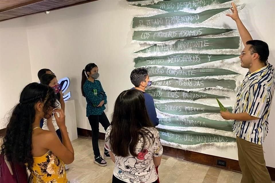 El regio Carlos Lara participa en la exposición colectiva 'Palabras en el arte', que actualmente se exhibe en la planta baja de la Casa de la Cultura de Nuevo León de Conarte.