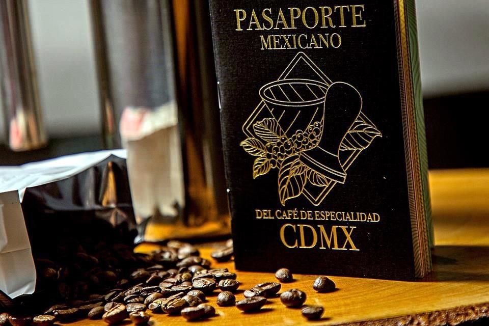 Descubre varios proyectos del campo a la barra al adquirir el Pasaporte Mexicano del Café de Especialidad CDMX. ¿Ya lo tienes?