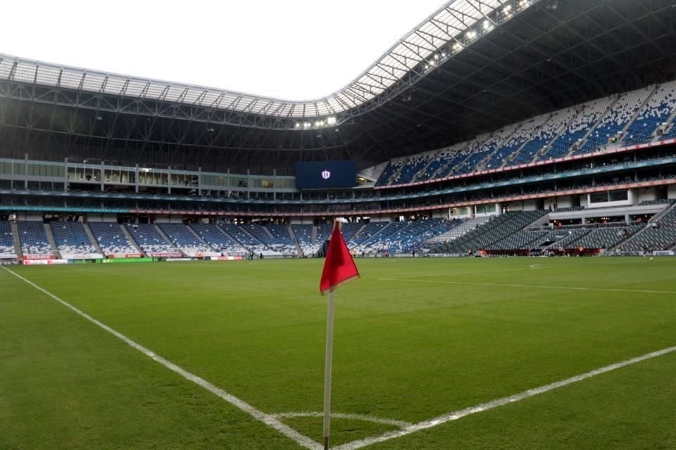 La afición regia se combinó para el duelo de ida de la Semifinal entre Rayadas y Tigres Femenil.