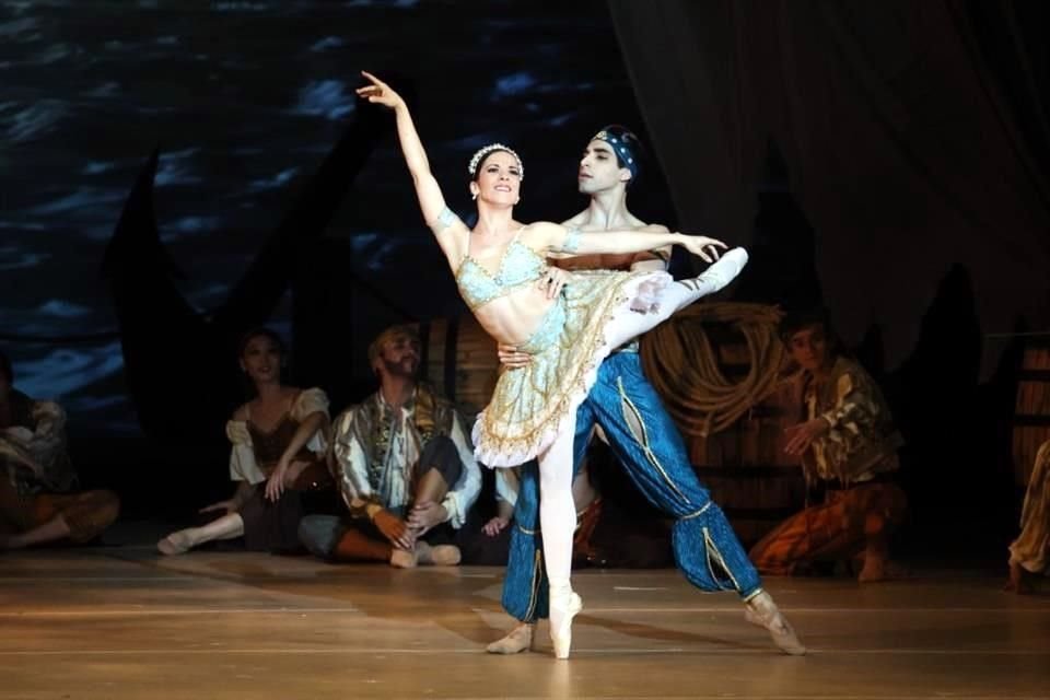 Olivia Quintana ya es garantía como bailarina principal del Ballet de Monterrey y, esta vez, no fue la excepción, ya que evidenció que el control y la suavidad caracterizan su desempeño.