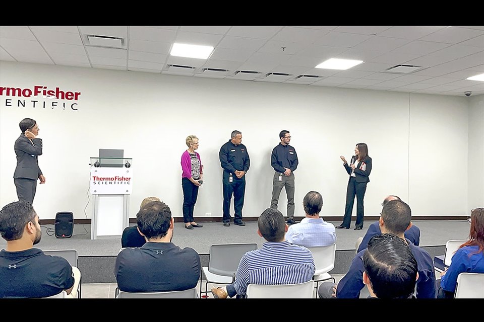 Adriana Cruz, Julie DeWane, Ramiro Gómez, Jorge Zambrano y Mónica Manotas.