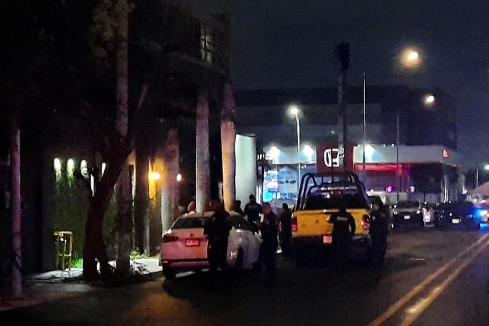 El ataque a balazos ocurrió en el interior del Restaurante Los Reyes y ante la mirada de decenas de clientes.