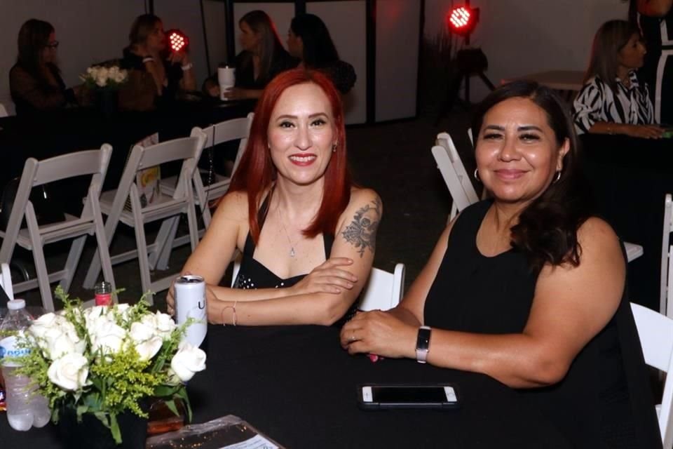 Carmen Rodríguez e Irma Morales