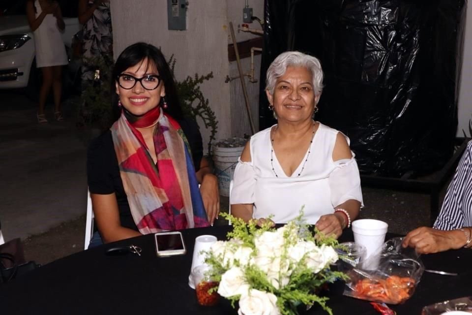 María Acciona y Cristy Torres